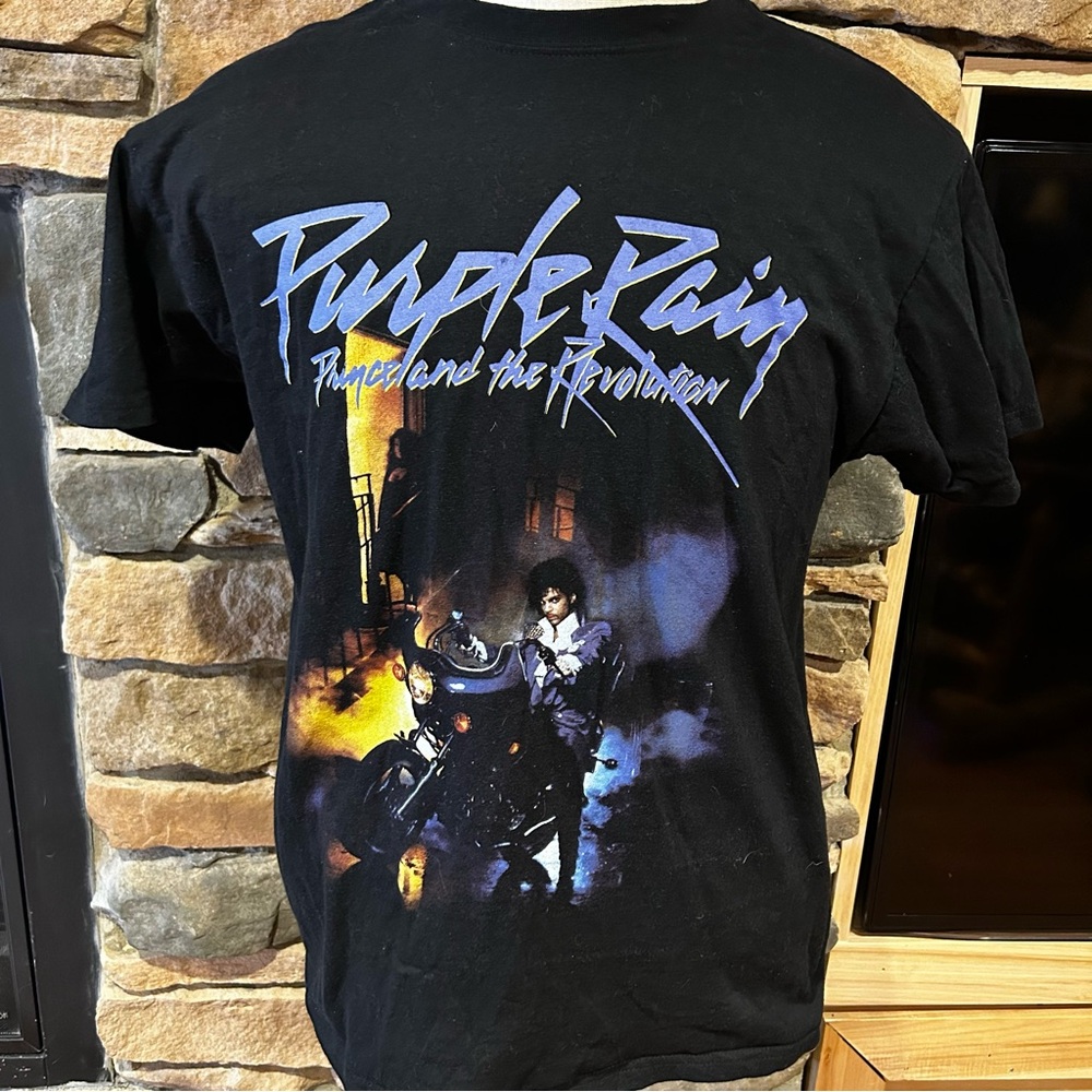 Purple Rain Graphic T-Shirt - Black men’s XL‎